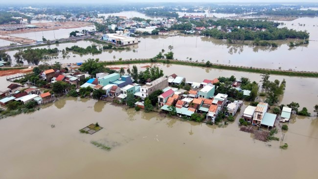  Thành phố Tam Kỳ ngập lụt-bộc lộ bất cập từ quy hoạch đô thị (06/11/2021)